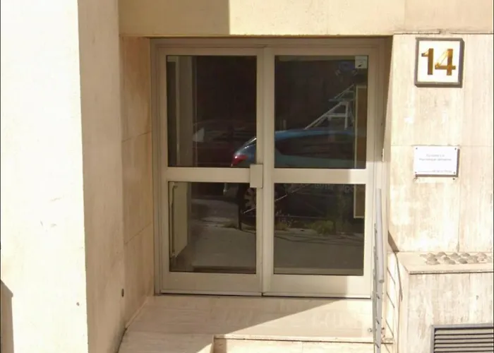 Lägenhet Appart'confort Gambetta Paris
